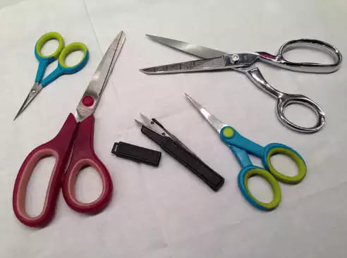 choose and care for cutting tools for sewing