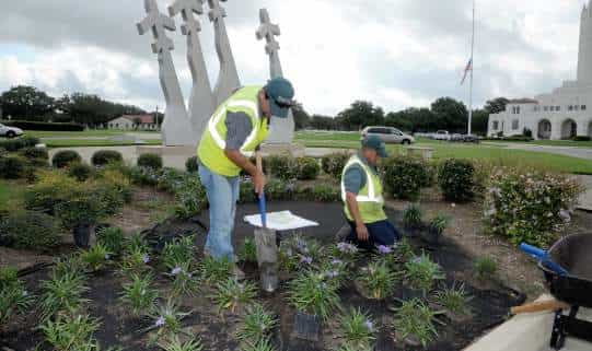 how to use landscape fabric